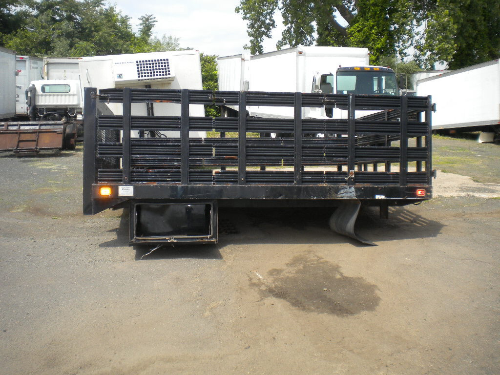 Used 2005 PlatformFlatbed For Sale in Hartford, CT 112440219