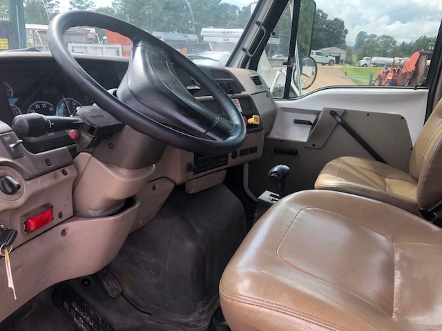 Used 2006 Sterling LT7500 For Sale in Seminary, MS 5004262415