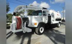 1996 FORD LS8000 Sewer Trucks, Vacuum Truck, Septic in Miami, FL