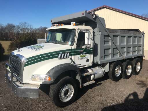 commercial truck trader new and used commercial trucks for sale