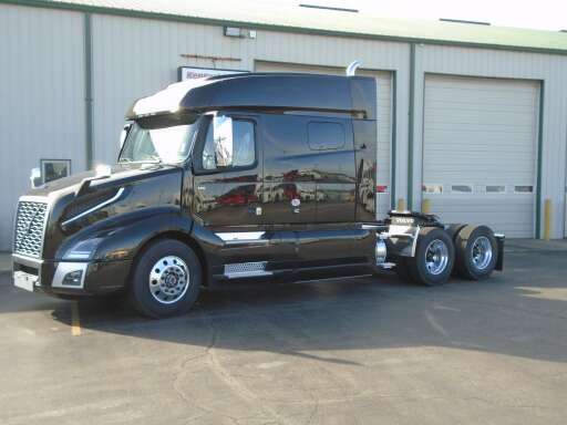 2020 Volvo Vnl64t740 Conventional Sleeper Truck
