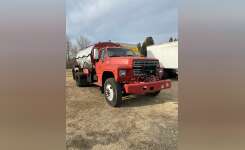 1992 FORD F800 Oil Tank Truck, Asphalt Distributor Truck in Yakima, WA