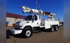 2005 International Terex Telelect Derrick Digger Derrick in Rice, MN