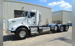 2014 KENWORTH T800 Conventional - Day Cab, Cab Chassis, Tractor in Waller, TX