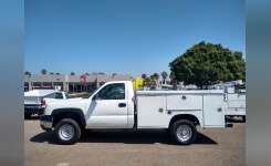 2004 CHEVROLET SILVERADO Utility Truck - Service Truck in San Diego, CA