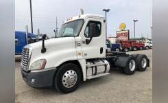 2013 FREIGHTLINER CASCADIA 125 Conventional - Day Cab, Tractor in Fort Wayne, IN