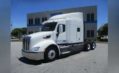 2017 PETERBILT 579 Conventional - Sleeper Truck, Tractor in Spartanburg, SC