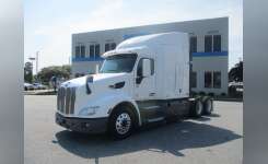 2017 PETERBILT 579 Conventional - Sleeper Truck, Tractor in Spartanburg, SC