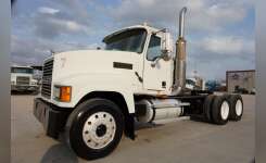 2006 MACK 600 Conventional - Day Cab, Tractor in Houston, TX
