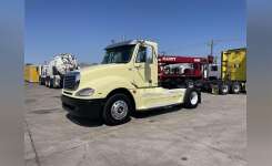2007 FREIGHTLINER COLUMBIA Conventional - Day Cab, Tractor in Phoenix, AZ
