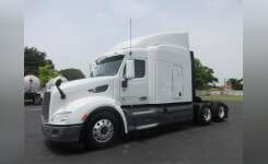 2016 PETERBILT 579 Conventional - Sleeper Truck, Tractor in Channelview, TX