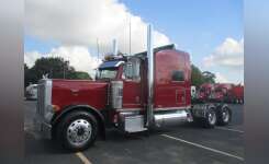 2003 PETERBILT 379 Conventional - Sleeper Truck, Tractor in Channelview, TX