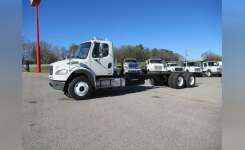 2009 FREIGHTLINER BUSINESS CLASS M2 106 Cab Chassis in Tuscaloosa, AL