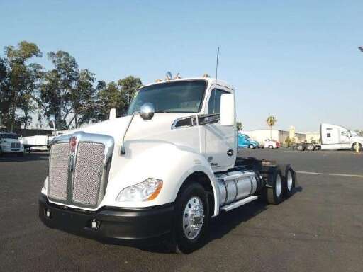 2015 KENWORTH T680 Conventional - Day Cab, Tractor in Fontana, CA