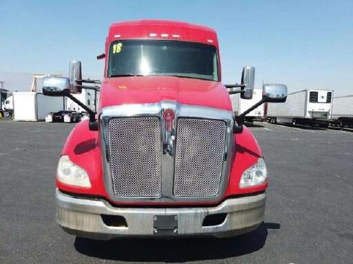 2018 KENWORTH T680 Conventional - Sleeper Truck, Tractor in Fontana, CA