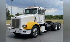 2004 PETERBILT 378 Conventional - Day Cab, Tractor in West Chicago, IL