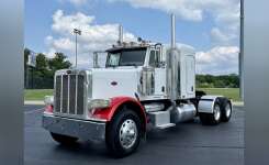 2008 PETERBILT 388 Conventional - Sleeper Truck, Tractor in West Chicago, IL