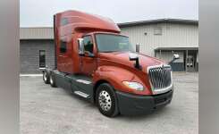 2019 INTERNATIONAL LT625 Conventional - Sleeper Truck, Tractor in East Liverpool, OH