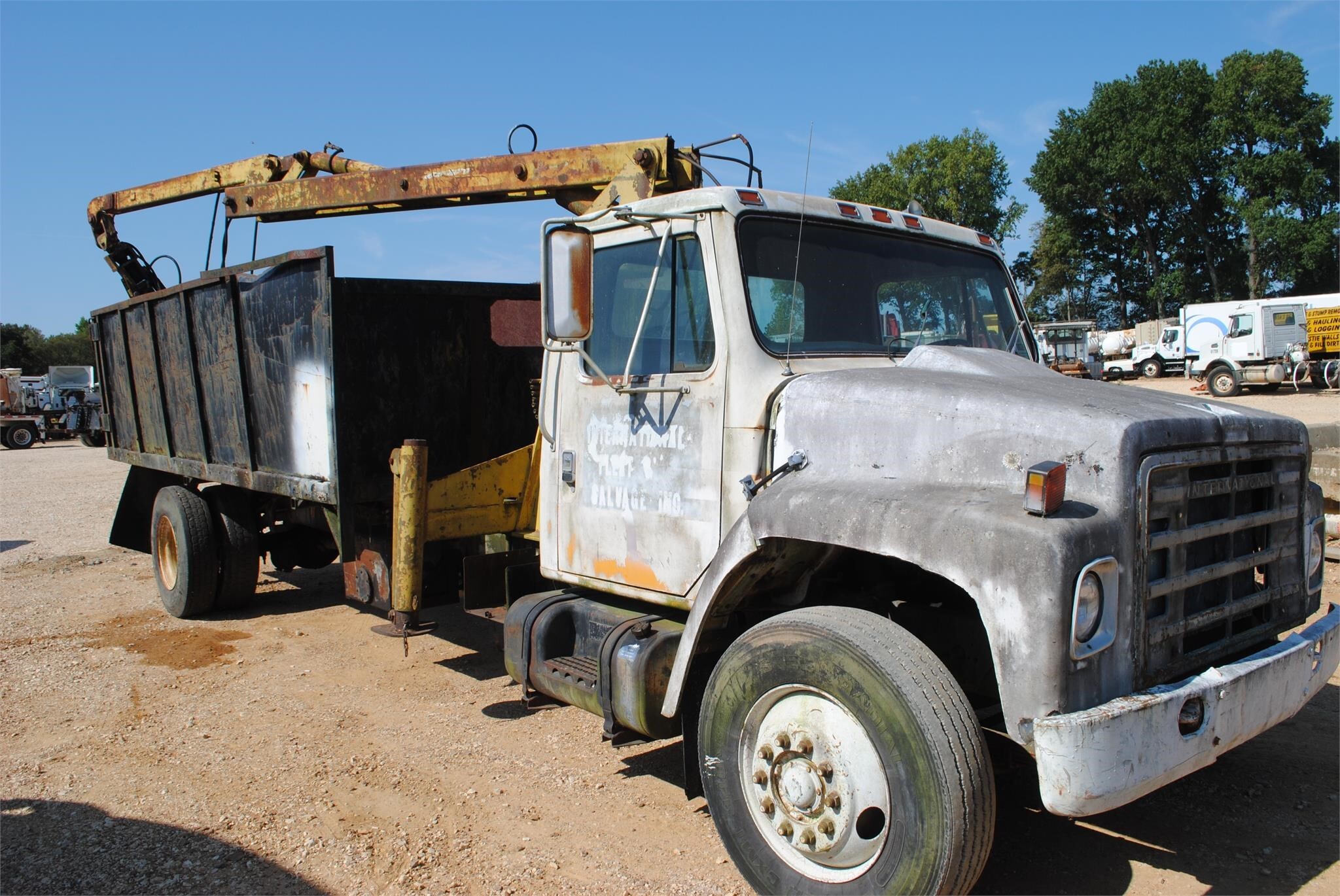 1985 Grapple International S1900