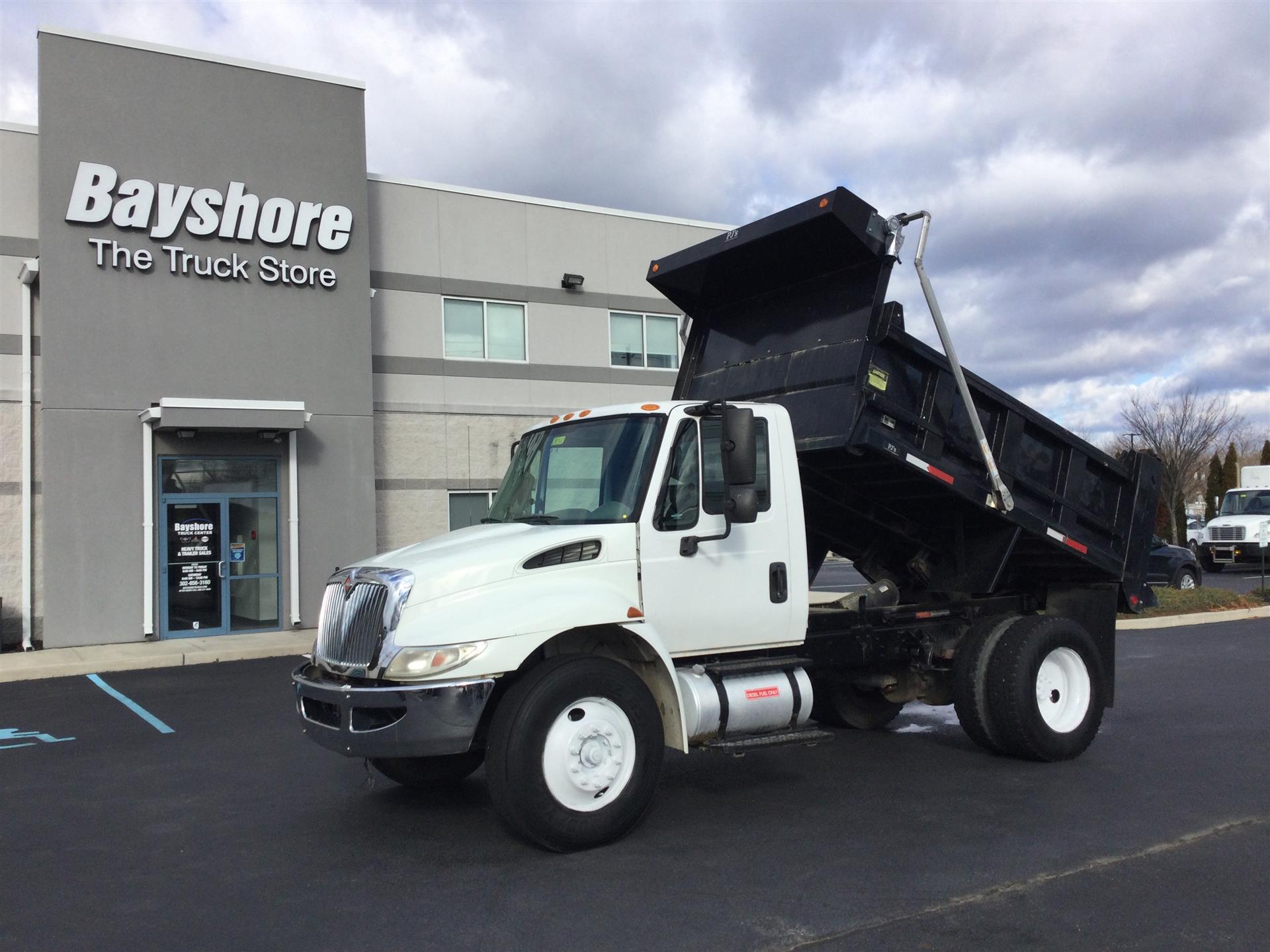 Class 6 Dump Trucks For Sale