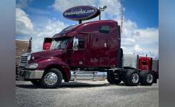 2019 FREIGHTLINER COLUMBIA Conventional - Sleeper Truck, Tractor in Olive Branch, MS