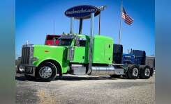 2014 PETERBILT 389 Conventional - Sleeper Truck, Tractor in Olive Branch, MS
