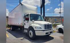 2019 FREIGHTLINER M2106 Box Truck - Straight Truck in Hialeah, FL