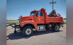2005 Sterling L8500 Plow Truck - Spreader Truck in Marshfield, WI