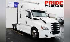 2018 FREIGHTLINER CASCADIA 126 Conventional - Sleeper Truck, Tractor in Fontana, CA