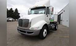 2014 INTERNATIONAL 8000 Conventional - Day Cab, Tractor in Grand Rapids, MI