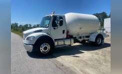 2010 FREIGHTLINER BUSINESS CLASS M2 106 LPG Tank Truck in Miami, FL