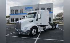 2017 PETERBILT 579 Conventional - Sleeper Truck, Tractor in Spartanburg, SC