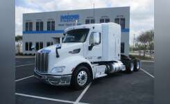 2017 PETERBILT 579 Conventional - Sleeper Truck, Tractor in Spartanburg, SC