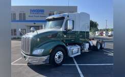 2017 PETERBILT 579 Conventional - Sleeper Truck, Tractor in Spartanburg, SC