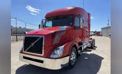 2018 VOLVO VNL740 Conventional - Sleeper Truck, Tractor in Dallas, TX