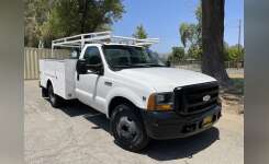 2005 FORD F350 Conventional - Day Cab, Utility Truck - Service Truck, Tractor in North Hills, CA