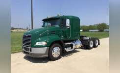 2017 MACK CXU613 Conventional - Sleeper Truck, Tractor in Dallas, TX