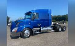 2014 VOLVO VN 630 Conventional - Sleeper Truck, Tractor in Leeds, AL
