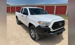 2019 TOYOTA TACOMA Pickup Truck, Contractor Truck in Hutto, TX