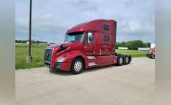 2019 VOLVO VNL860 Conventional - Sleeper Truck, Tractor in Strafford, MO