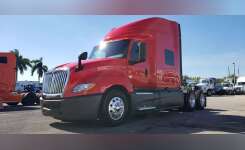2019 INTERNATIONAL LT625 Conventional - Sleeper Truck, Tractor in Pompano Beach, FL