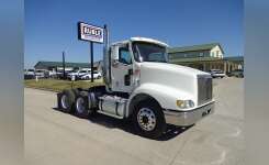 2002 INTERNATIONAL 9100 Conventional - Day Cab, Tractor in New Haven, IN