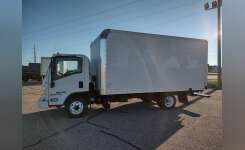 2013 ISUZU NPR HD Box Truck - Straight Truck in Marshfield, WI