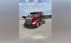 2018 PETERBILT 579 Conventional - Sleeper Truck, Tractor in Dupo, IL