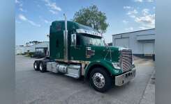2019 FREIGHTLINER 122 SD Conventional - Sleeper Truck, Tractor in Raleigh, NC