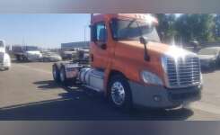 2012 FREIGHTLINER CASCADIA 125 Conventional - Day Cab, Tractor in Turlock, CA