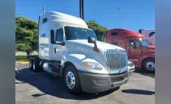2019 INTERNATIONAL LT625 Conventional - Sleeper Truck, Tractor in Hialeah, FL