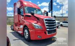 2019 FREIGHTLINER CASCADIA Conventional - Sleeper Truck, Tractor in Hialeah, FL