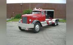 1961 INTERNATIONAL RDF402 Conventional - Day Cab, Tractor in Manchester, NH