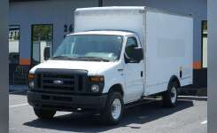 2014 Ford E350 Super Duty Cutaway Cutaway-Cube Van in Kennesaw, GA